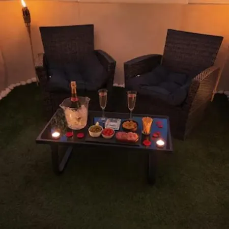 דירה Avec Jacuzzi - Clim - Terrasse - Wi-fi אגדה