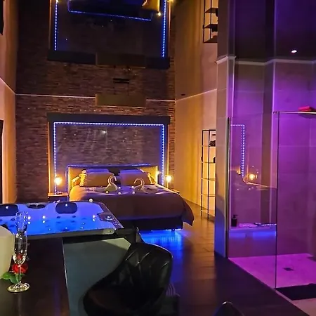 דירה Avec Jacuzzi - Clim - Terrasse - Wi-fi *
